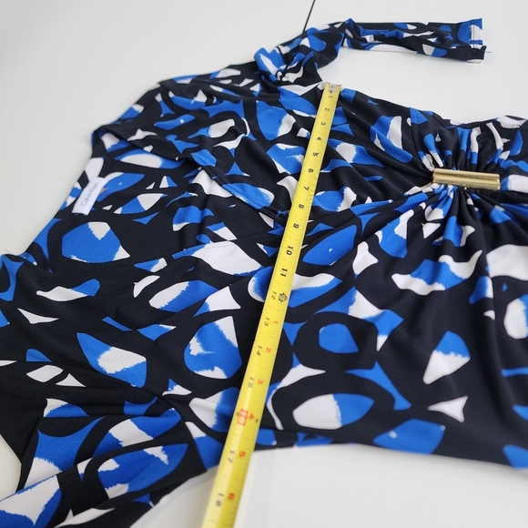 Calvin Klein Black and Blue Sheath Dress with V-Neck and 3/4 Sleeves - Picture 10 of 15